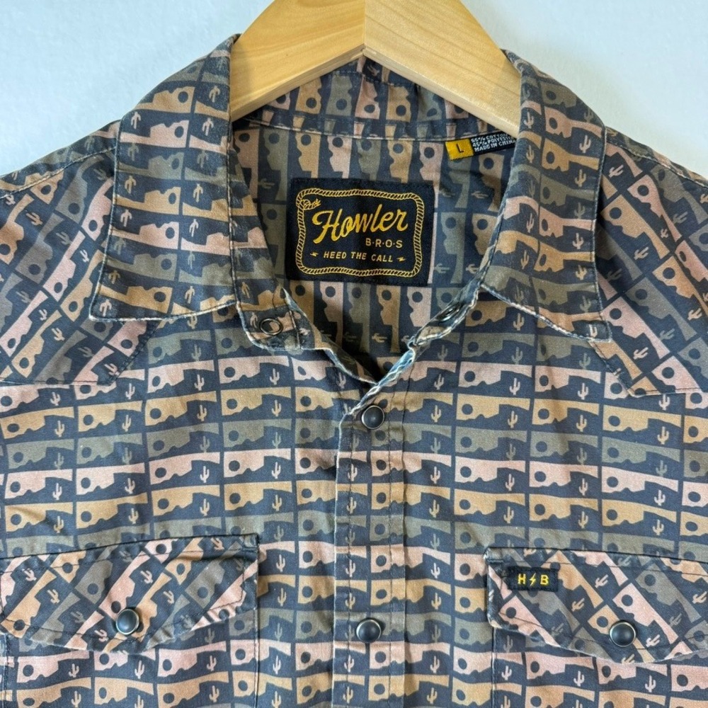 Howler Brothers Mens Large Gaucho Snap Shirt Desert Cactus Print Short Sleeve - Picture 2 of 14